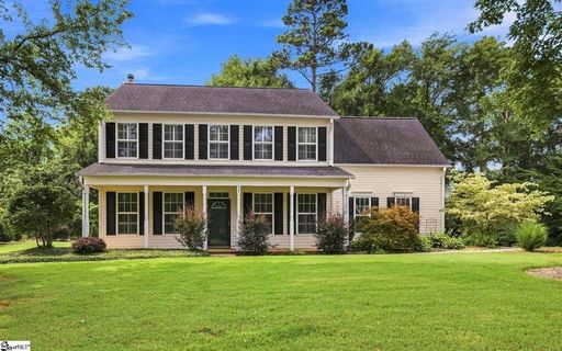 428 Ashley Oaks Drive active home in Wilson Ferry, Moore, SC