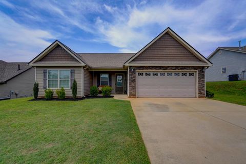 616 Renita Drive active home in Candlewood, Boiling Springs, SC