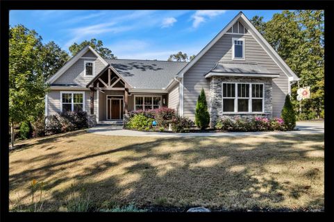 605 Fernbrook Court