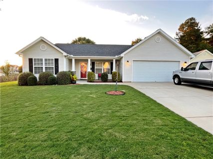 115 Radcliff Way