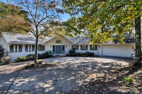 118 Beacon Ridge Circle