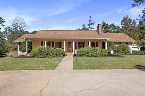 204 Julius Drive sold home in Thriftwood, Seneca, SC