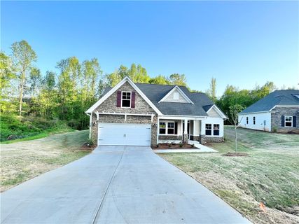 490 Twin View Drive