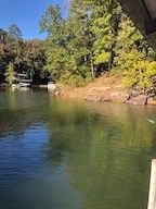 318 E Lakeshore Drive sold home in Northeast Shores, Fair Play, SC