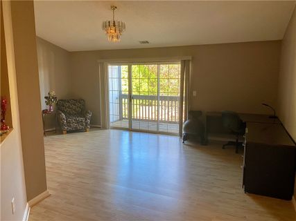 180 Wexford Dr Drive 302