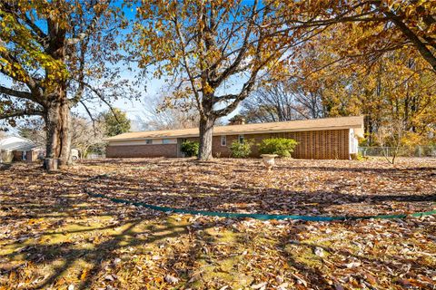 415 Pelzer Highway