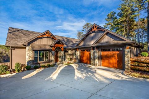 229 Governor Glen Drive