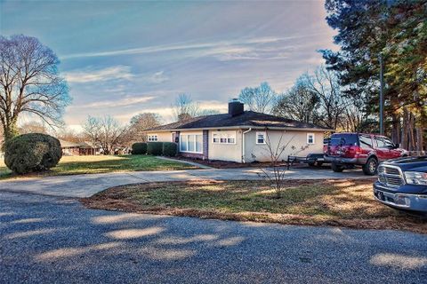 614 Winston Drive sold home in Laurel Hills, Anderson, SC