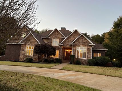 308 Compass Point