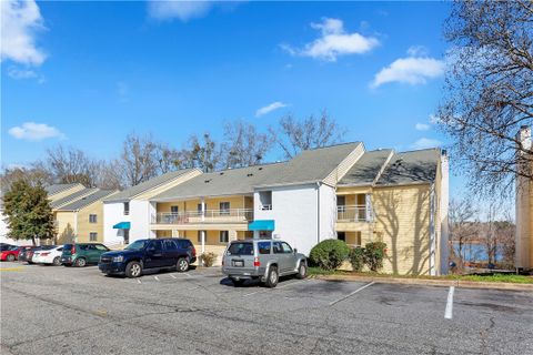 208 Northlake Drive