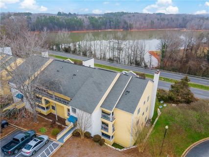 103 Northlake Drive