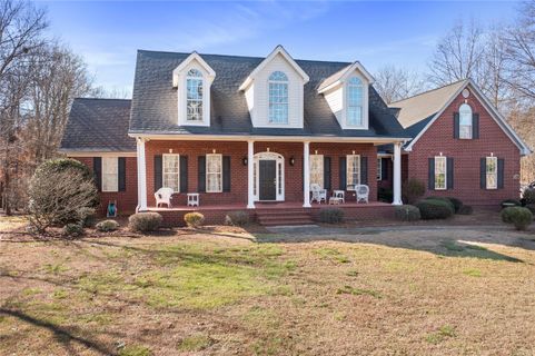 110 Winterbrook Circle sold home in Stone Pond, Seneca, SC