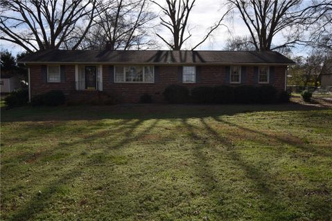 407 Arcadia Drive
