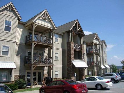 1533 Gadwall Way sold home in Flats at the Pier, Seneca, SC