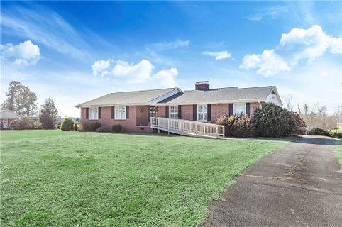 702 Quincy Road