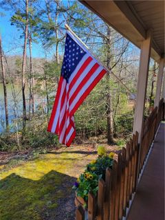 741 Red Oak Drive sold home in Whitewater Lake, Tamassee, SC