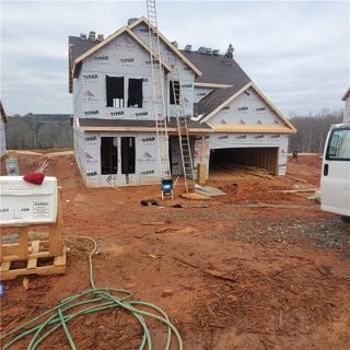 214 Iris Drive