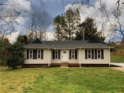 919 S Hillcrest Drive sold home in Woodburn, Seneca, SC