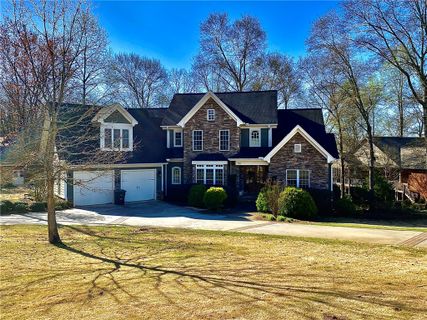 1101 Cross Creek Drive