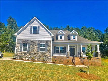452 Twin View Drive