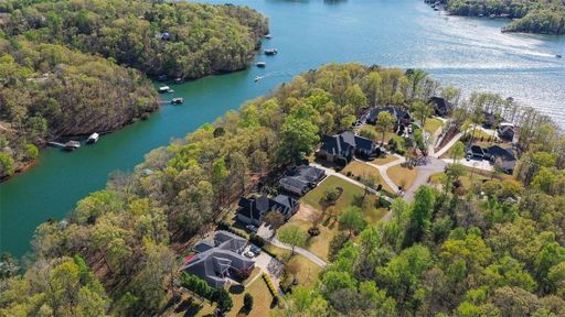 109 Andrea Point