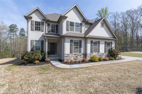 124 Waltzing Vine Lane