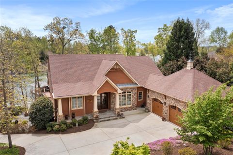 734 Navigators Pointe sold home in Beacon Shores, Seneca, SC