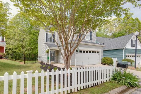127 Ledgewood Way