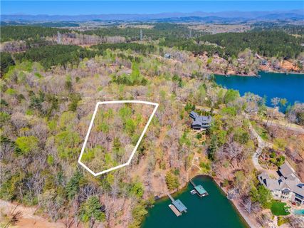 806 Rockcrest Way