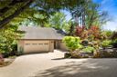 134 Hickory Cove Road sold home in Seneca, SC