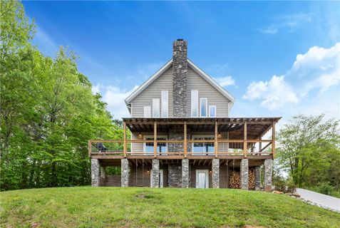 Previously sold for $440,000