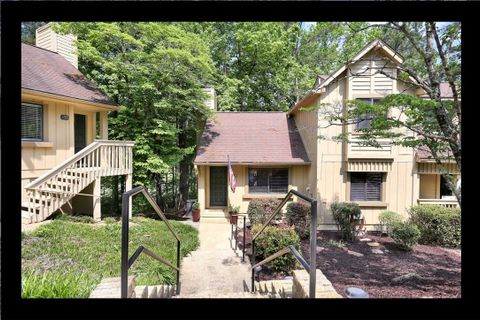 135 Harbor Lights Drive