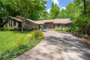 240 Stonehaven Way sold home in Seneca, SC