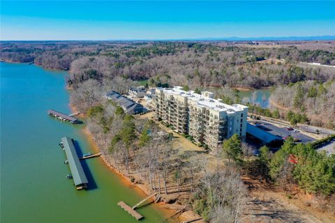 504 Watermarke Lane