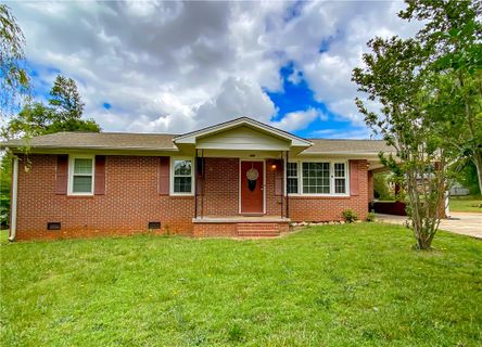 109 Evergreen Circle sold home in Echo Valley, Seneca, SC