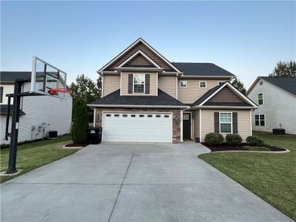 120 Gallant Lane