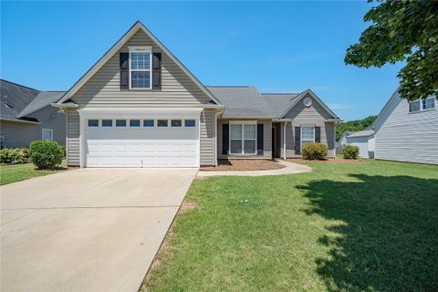 111 Longwood Lane
