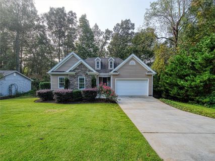 205 Westminster Drive sold home in Forest Hills, Pendleton, SC