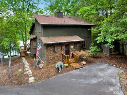 627 N Lake Drive sold home in Whitewater Lake, Salem, SC