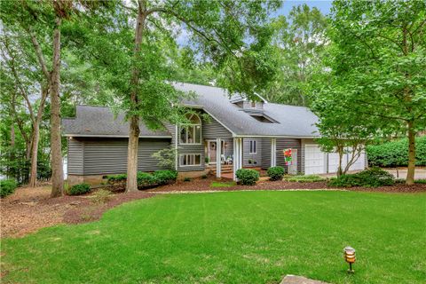 302 Paradise Circle