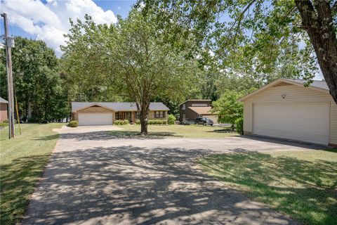 109 Woodsong Drive