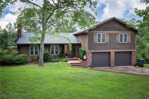 102 Horseshoe Drive sold home in Thriftwood, Seneca, SC