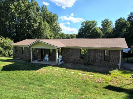 601 W Springwood Drive sold home in Oconee Estates, Seneca, SC