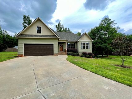 116 Ridgeland Drive sold home in Edens Ridge, Six Mile, SC
