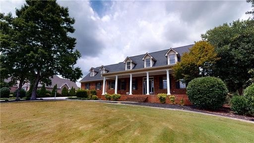 1711 Cross Creek Drive