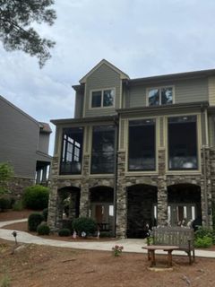 550 Sunset Point Drive