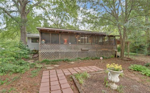174 Ken Pat Acres sold home in No Subdivision, Westminster, SC