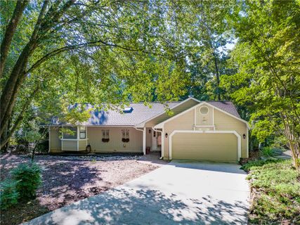 21 Mainsail Drive