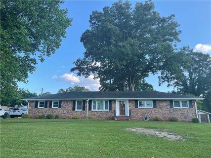 214 Rhodehaven Drive sold home in Gilmer Estates, Anderson, SC