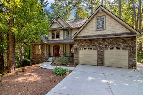 4 Beach Court